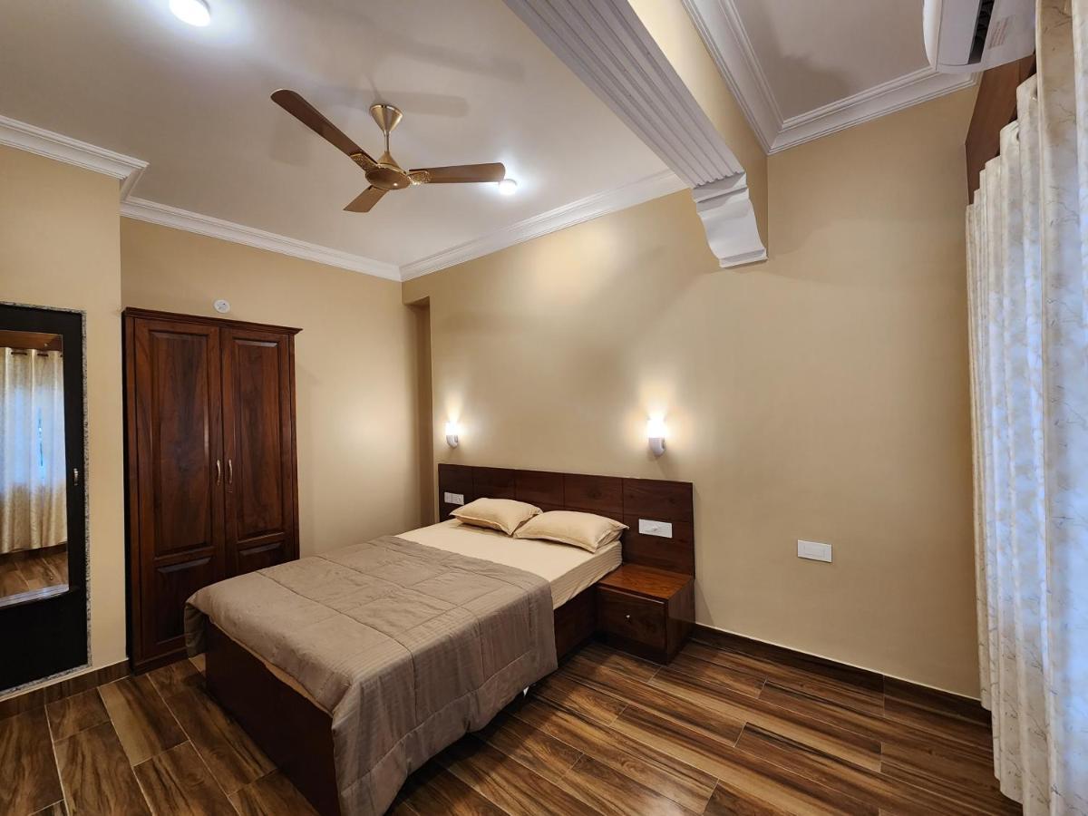 Aparthotel The Royal Oasis Goa Majorda Exterior foto